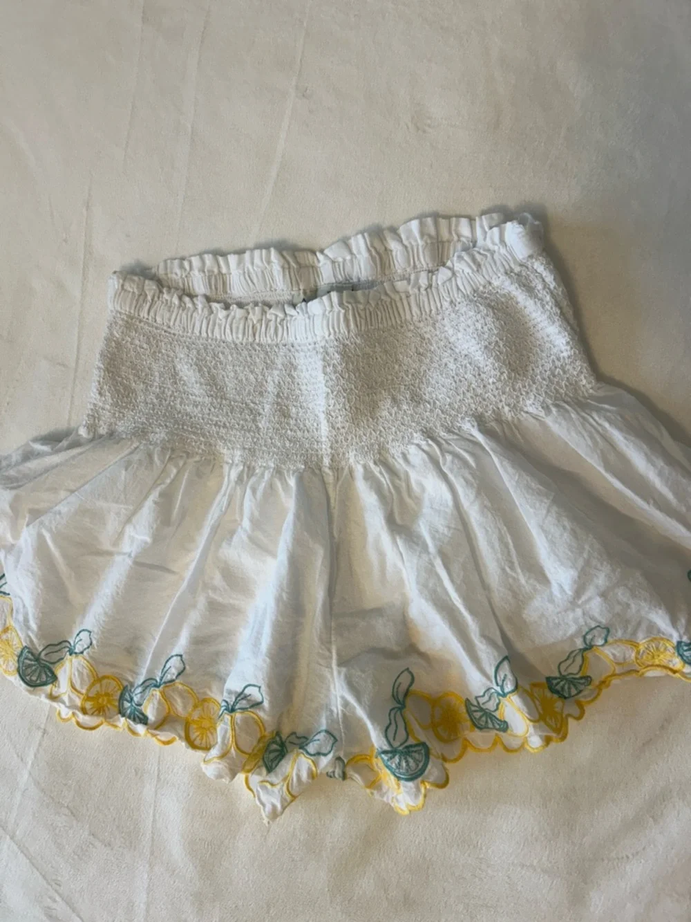 Joie White Smocked Bloomers with Yellow & Green Lemon Floral Embroidery S - Picture 1 of 10